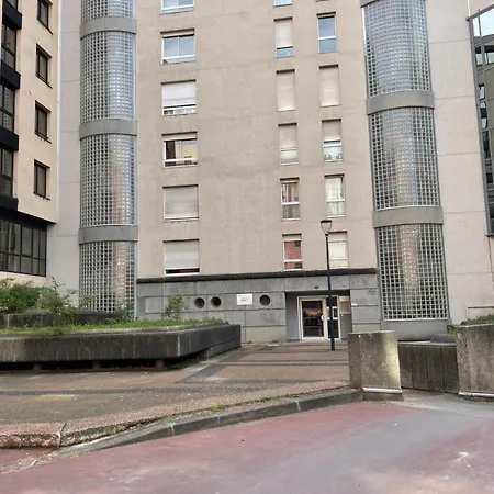 Centre Et Parking *